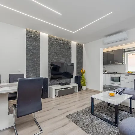 Floyd Appartement Bibinje